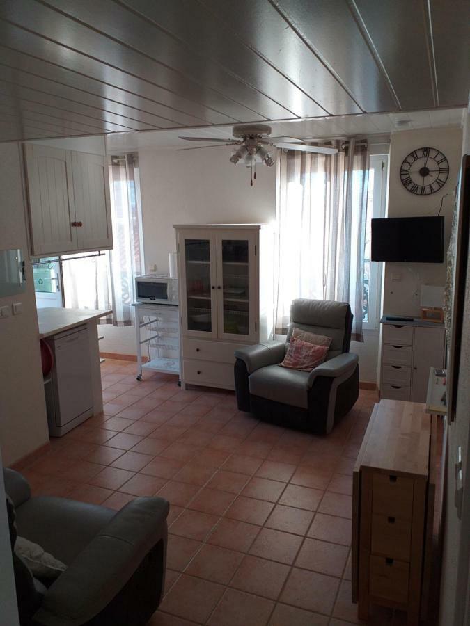Albasud - Appartement Meuble Avec Terrasse - Salses Le Chateau 66 Zewnętrze zdjęcie